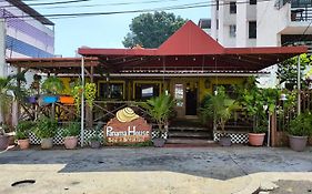 Panama House Bed & Breakfast